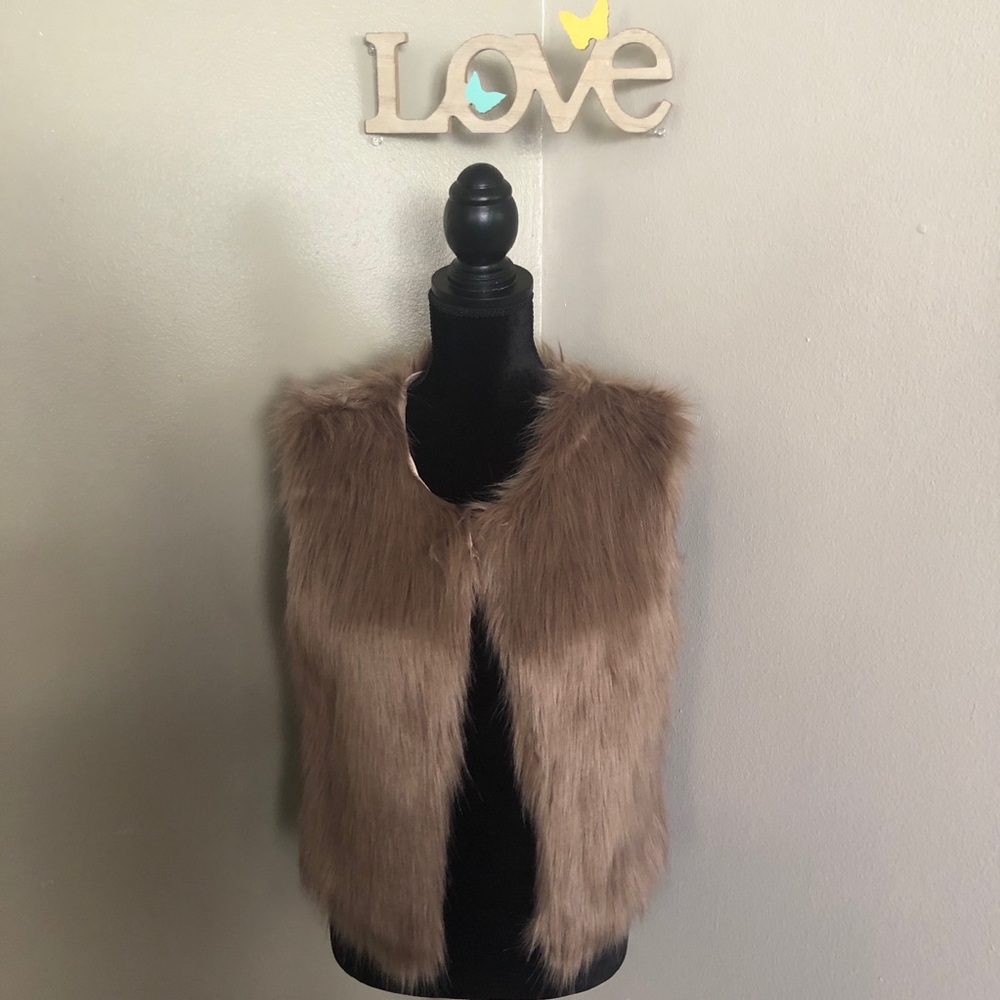 Faux Fur Vest Size M